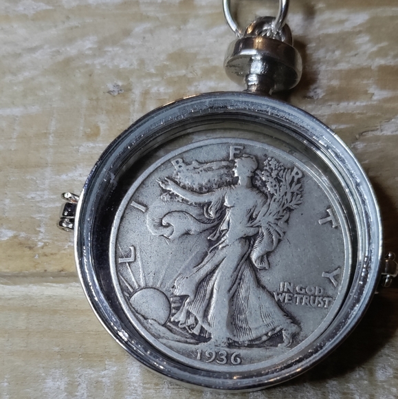 1936 Real US Walking Liberty Silver Coin in Locket on Chain - Picture 2 of 4